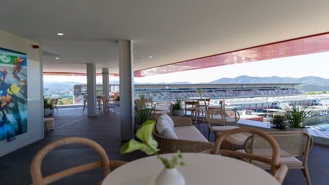 Rooftop Lounge