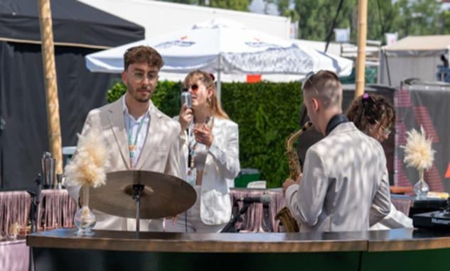 VIP Garden Lounge